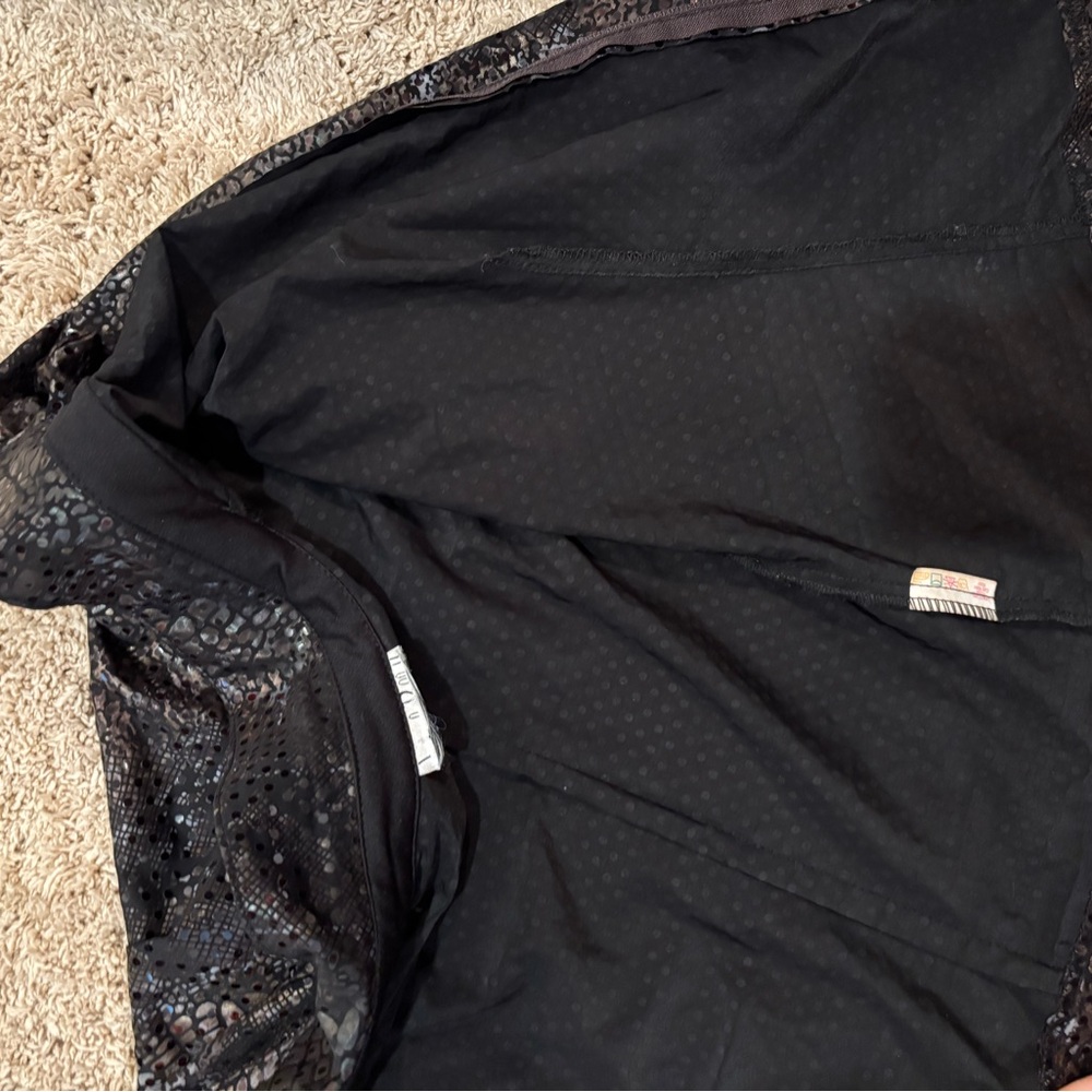 Joseph Ribkoff Sequin Crocodile Pattern Jacket - Picture 10 of 12